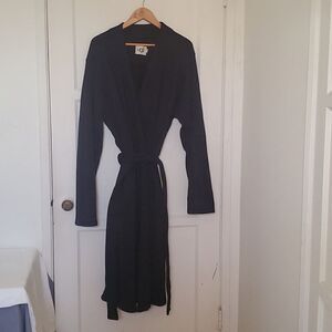 UGG Men's Black Plush Bathrobe with Pockets Size L/XL